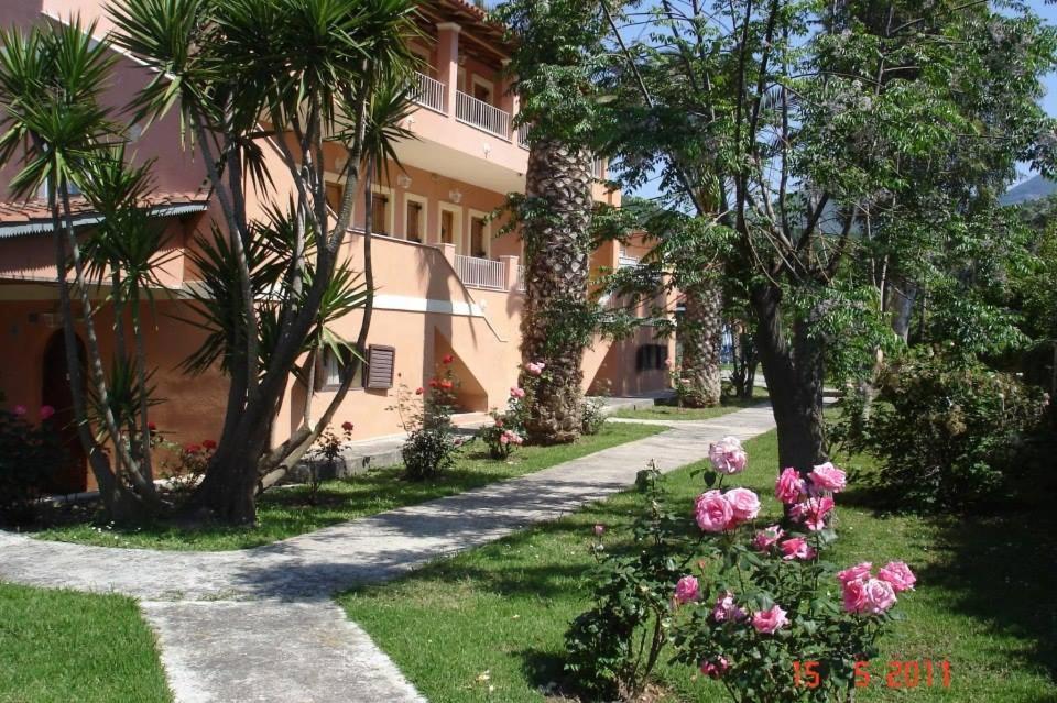 Hellens Village Paralía Almirú Kültér fotó